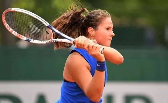 热闹非凡的 热闹非凡的