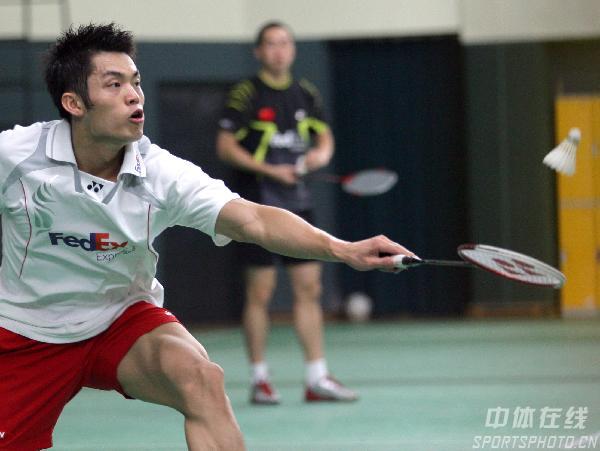 微弱的领先 微弱的领先