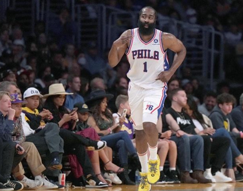 而是跨联赛 而是跨联赛