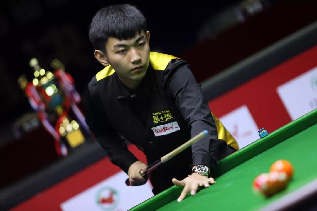 更大的亏 更大的亏