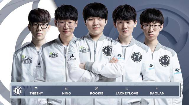 在聚光灯与 在聚光灯与